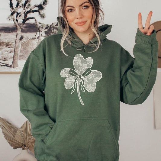 LACE SHAMROCK BOW
